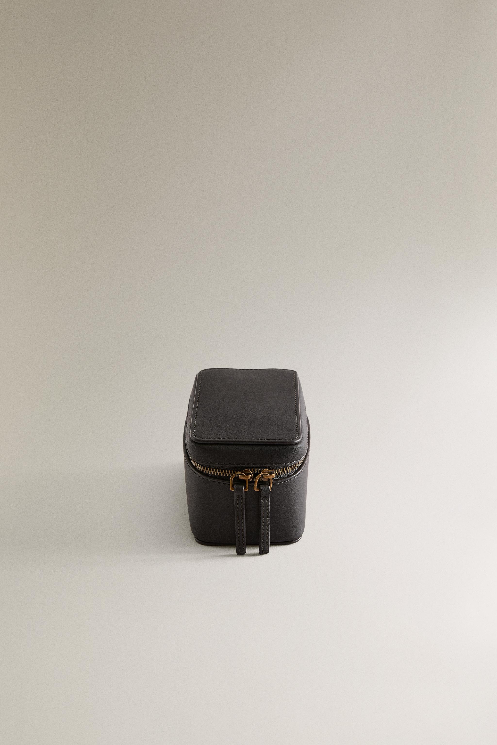 SMALL TRAVEL LEATHER JEWELRY BOX